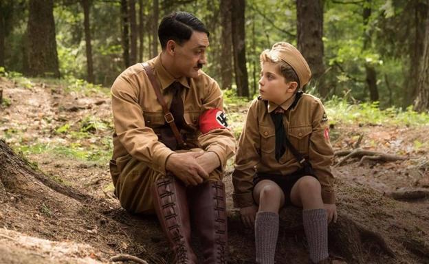 «Fue muy extraño tener que ponerme el uniforme y el bigote de Hitler»