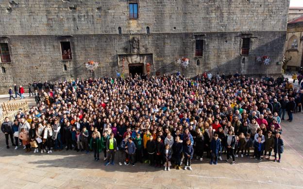 Alarde Fundazioa agradece el apoyo mostrado por el grupo Gure Alardea