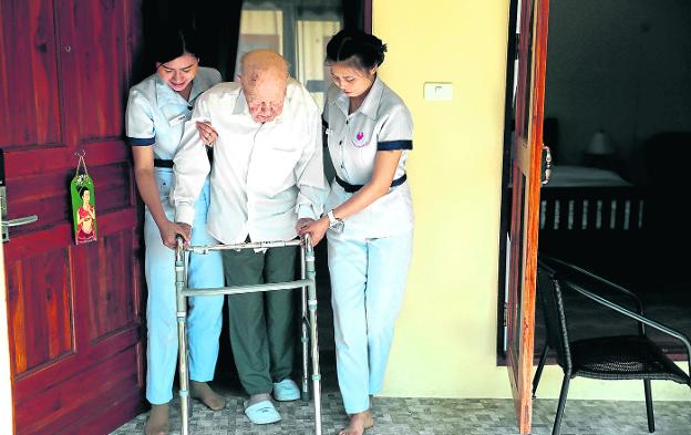 El enfermo a distancia, de Europa a Tailandia