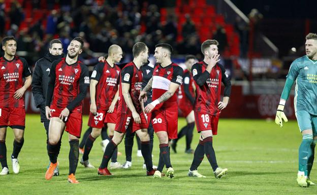 El Mirandés-Zaragoza, suspendido por la lluvia