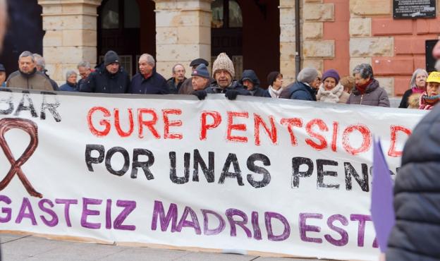 Pensionistas vizcaínos tachan a Urkullu de «prepotente y sectario»