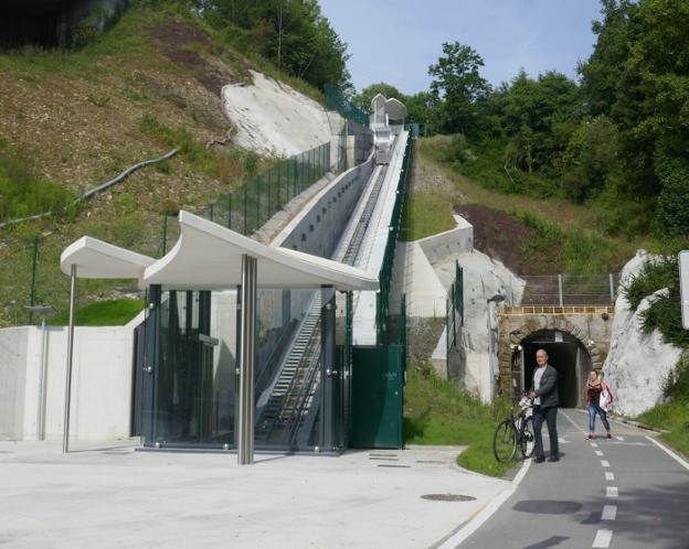 Los vecinos de Aiete reclaman reformas