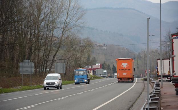 Ciriza espera licitar el primer tramo de la N-121-A en verano