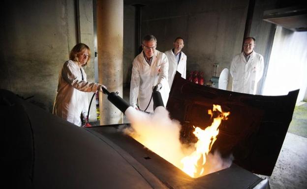 Sueskola enseña a más de 37.000 personas a apagar un fuego