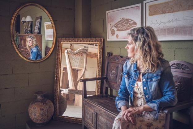 «Beldur nintzen, baina kantak sortu eta ezkutuan geratzea ez nuen gustuko»