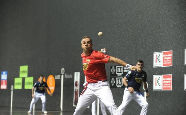 Aimar guarda todavía alguna que otra lección rematadora