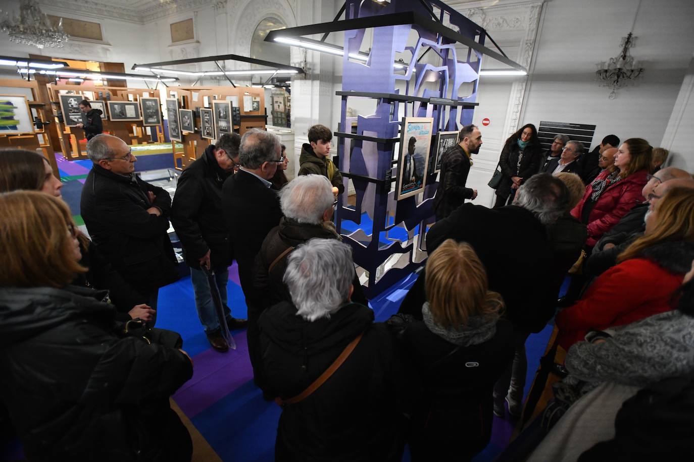 Denis Itxaso, en la exposición sobre Gregorio Ordóñez