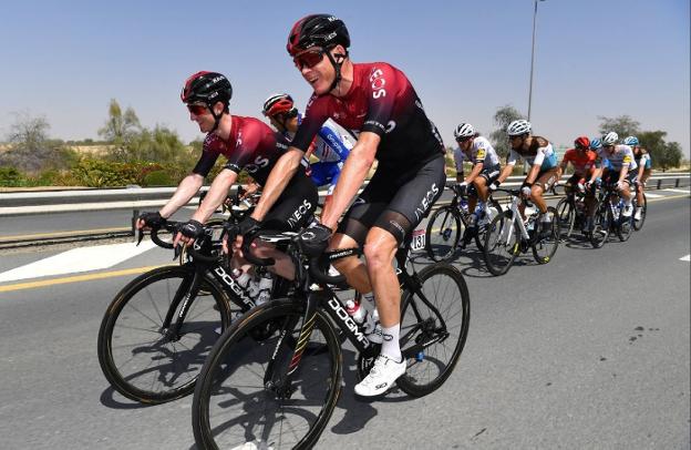 Froome y Yates, la noche y el día tras salir de un parón