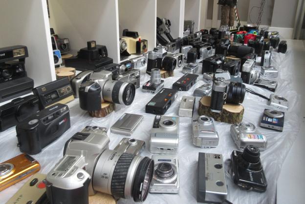 El Photomuseum de Zarautz recibirá una colección de 300 cámaras y material fotográfico