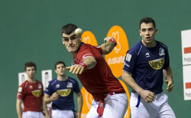 Ezkurdia descolla en un estreno con mayúsculas