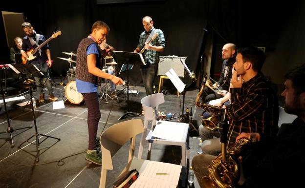 «Los artistas del Mojo Workin' temen a la suspensión más que al coronavirus»