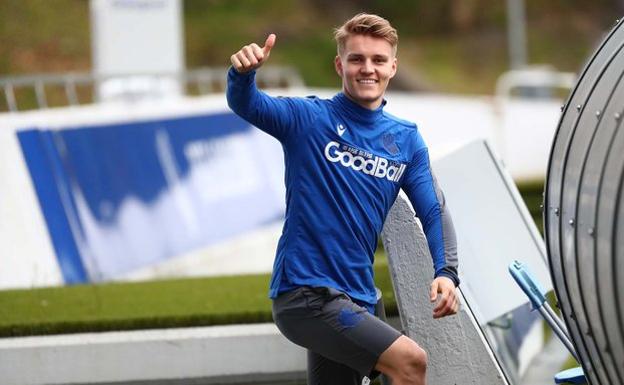 Odegaard se incorpora al grupo, que entrena aislado en Zubieta