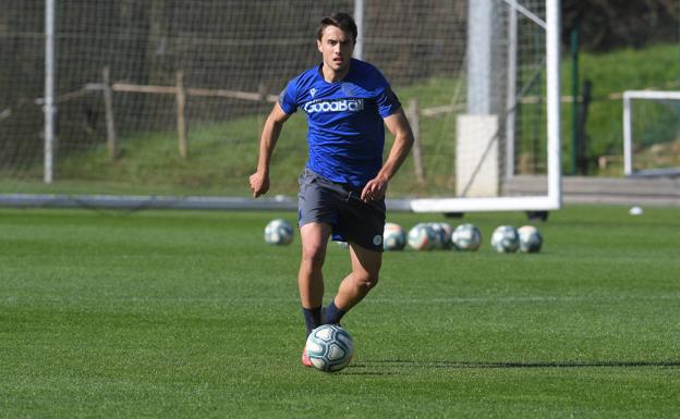 Aihen, Guevara, Remiro y Zaldua 'entrenan' en casa