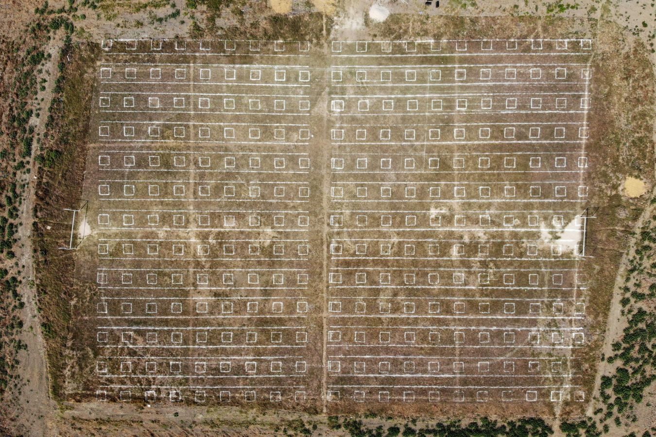 Un campo de fútbol reconvertido en mercado