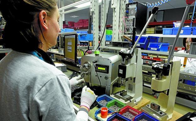 Cae del 70% al 45% el número de empresas de Gipuzkoa con su actividad suspendida