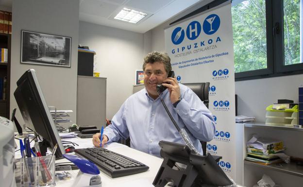 Mikel Ubarrechena: «Hasta el 8 de junio la mayoría de los bares no abrirán. No es rentable»