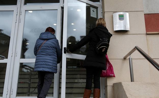 Un fallecido y dos nuevos positivos por coronavirus en las residencias de mayores de Gipuzkoa