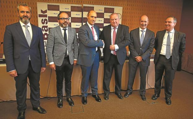 Confebask incluye también un recargo en Sociedades para lograr recursos anticrisis