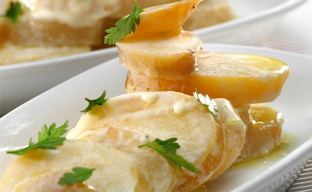 Receta de ensalada de patatas y queso de Martín Berasategui