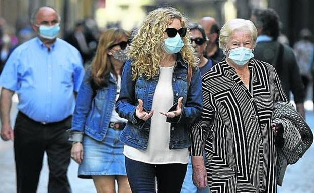 Los redactores del informe diario sobre la epidemia se plantan