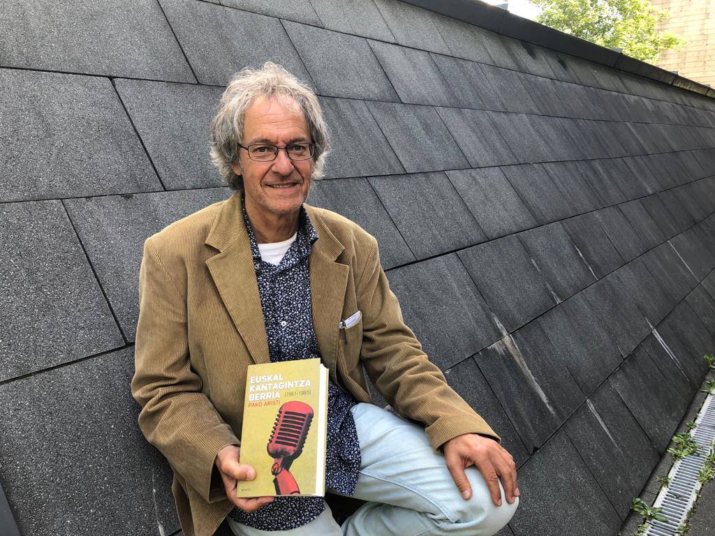 Euskal kantagintza berria ez ezik izugarri indartsua zen garaietako kronika