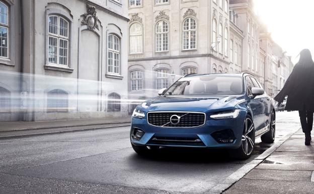 Volvo limita la velocidad de todos sus coches a 180 km/h