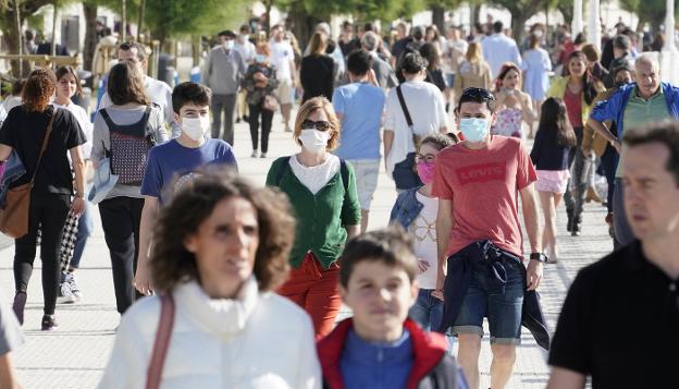 Euskadi se prepara para un rebrote en otoño sin otro gran confinamiento