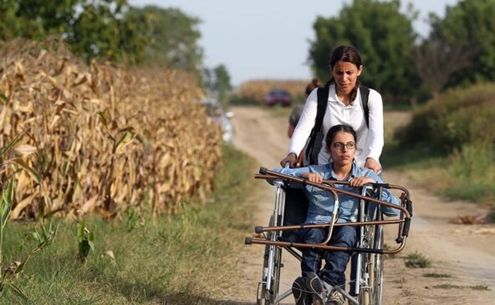 La joven siria que escapó del infierno en silla de ruedas