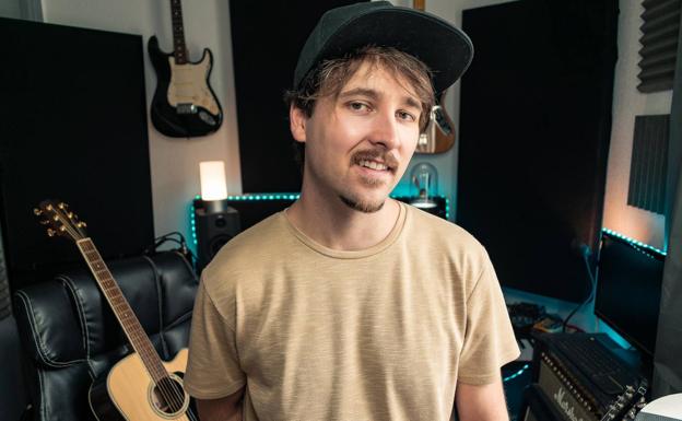 Juan San Martín emerge del confinamiento como cantautor multinstrumentista con un disco