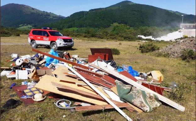 Denunciado un vecino de Hernani acusado de un vertido ilegal en Navarra