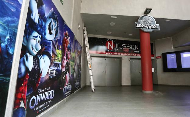 El cine comercial se reactiva hoy en Niessen y se prevé que llegue a Donostia el día 26