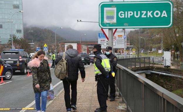 Irun lamenta que no haya gestos para facilitar la vida transfronteriza