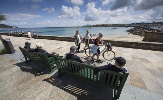 El frenazo del turismo extranjero compromete la mitad de las visitas que recibe Euskadi en verano