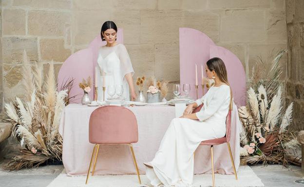 La diseñadora «donostiarra» que facilita a las novias un tour virtual con una estilista