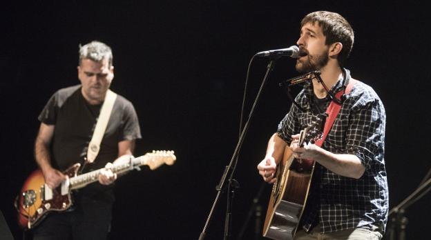 «Agian, zuzeneko beste musika eredu bat aldarrikatzeko unea iritsi da»