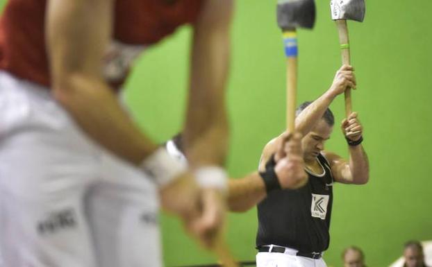 Urrezko Aizkolariak bueltan da Leaburun