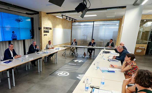 La Diputación de Gipuzkoa completa la estructura de gestión de Etorkizuna Eraikiz con la Oficina de Proyectos
