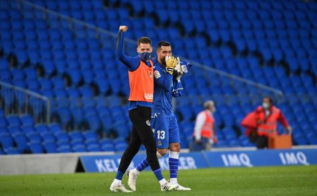 El abrazo de la normalidad