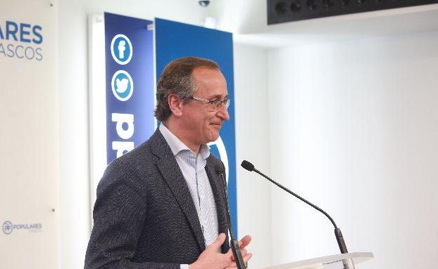 Alfonso Alonso ficha como presidente de la consultora del exministro socialista José Blanco