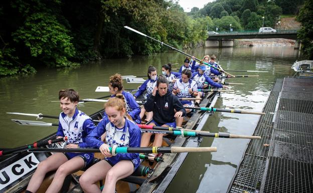 Los PCR a las remeras de Arraun Lagunak dan negativo pero no bogarán este fin de semana
