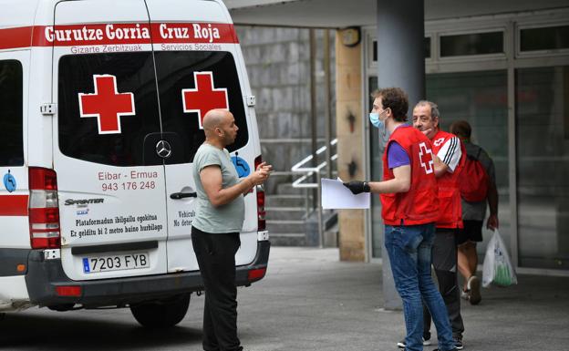Cruz Roja Gipuzkoa ha atendido a cerca de 50.000 personas desde el inicio de la pandemia