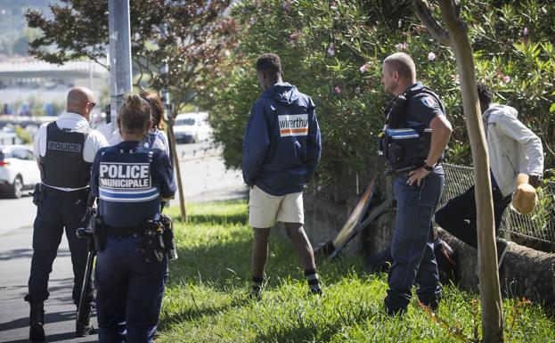 Se les identifica «de forma exhaustiva» para evitar contagios