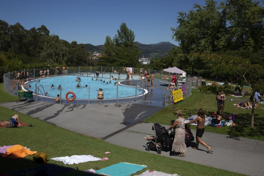 Piscinas de Gipuzkoa con aforo pero sin colas