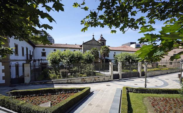 Imagen del exterior del Convento de las Brígidas en Lasarte-Oria donde han dado positivo diez monjas de clausura./LOBO ALTUNA