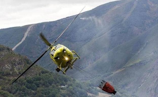 Roban un helicóptero de incendios forestales en Cuenca