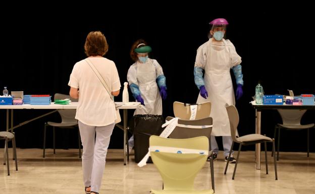 Euskadi suma 390 contagios más, 57 en Gipuzkoa