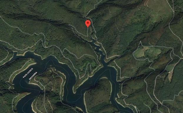 Rescatado en Oiartzun por el helicóptero de la Ertzaintza un montañero de 54 años tras caer por un terraplén