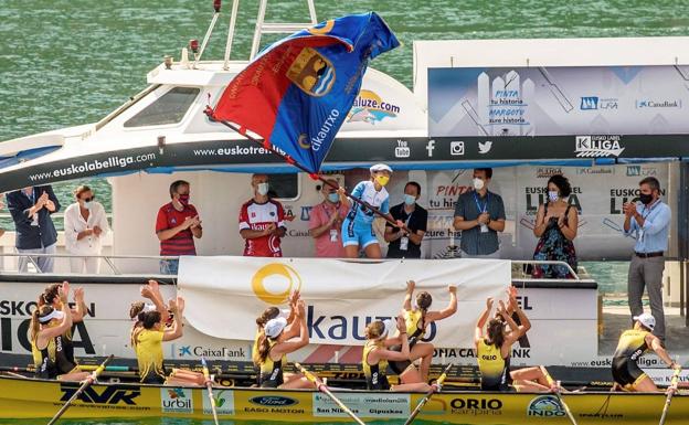 Regatón, bandera y segundo título para Orio