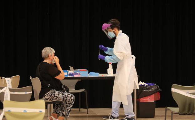 Euskadi se plantea medidas extremas como toques de queda si el virus no cede