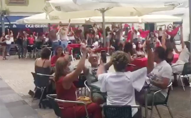 Críticas a las celebraciones de las 'no fiestas' de Deba